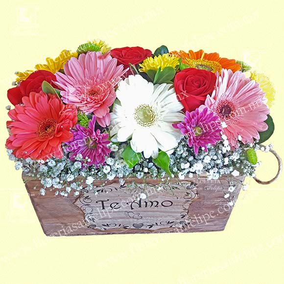 Caja Suspiros De Amor Con Flor Surtida